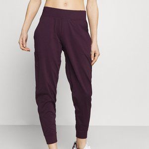 Under Armour MERIDIAN JOGGERS